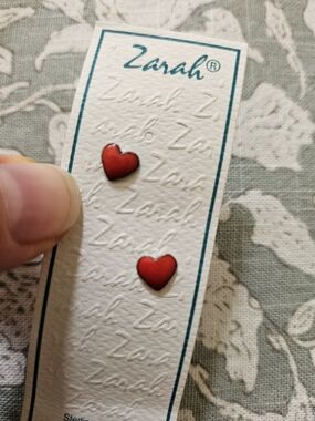 NWT Zarah Small Red Enamel Sterling Silver Heart Earrings